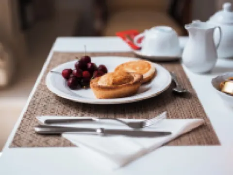 瓦廖之家廣場酒店 納爾多酒店