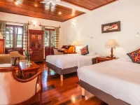 Mekong Riverview Hotel Hotels near Chomphet