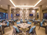 The Crystal Hotel Buriram - Formerly X2 Vibe Buriram Отели рядом с достопримечательностью «Ночной базар»