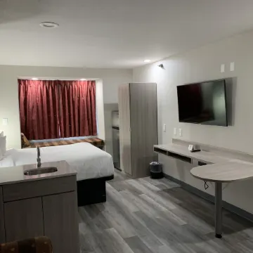 Microtel Inn & Suites by Wyndham Clarksville