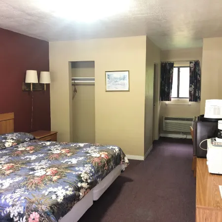 Laurel Park Inn