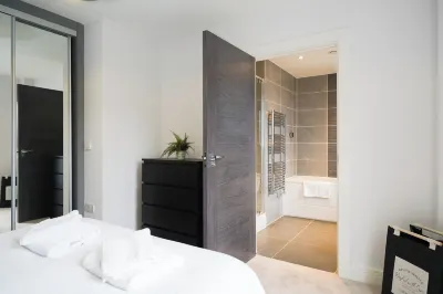 Serenity by the Water 3 bedroom London