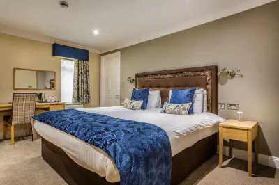 The Golden Lion Hotel, St Ives, Cambridgeshire Hotels in Боксворт
