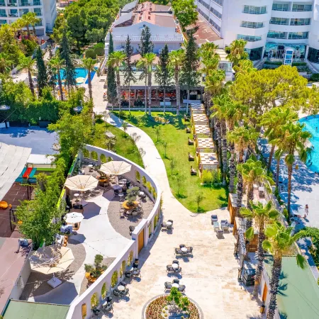 Rose Garden Premium Hotel