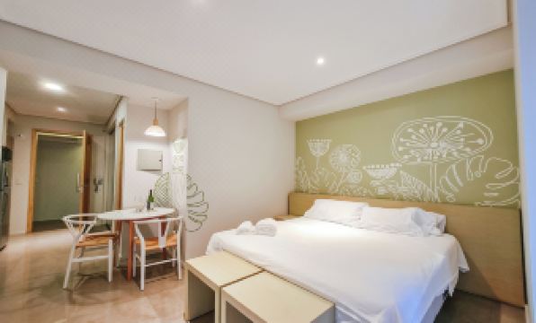 Le Montreal Apartments