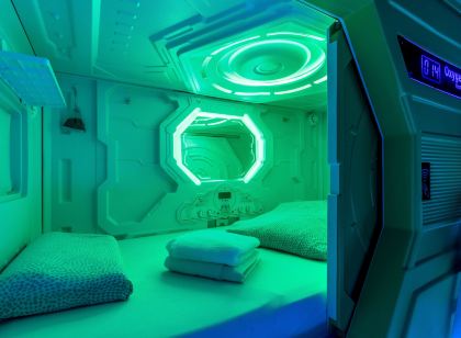 Oxygen Hostel Capsula