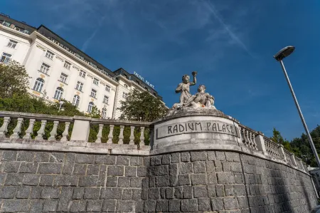 Hotel Radium Palace Отели в г. Karlovy Vary District