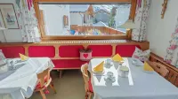 Haus Schrofenstein - breakfast
