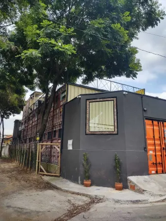 Urban Box House Отели рядом с достопримечательностью «Зоопарк Сан-Паулу»