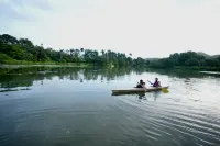 Lakeside Boheme Inn Hotels in Vinegaon
