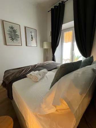 Happy Family Apartments San Pietro Отели рядом с достопримечательностью «Университет Генуи»