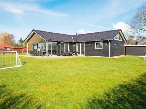 Tranquil Retreat Near Beach