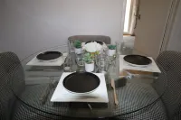 10Min to Oxford - 3 Bedrooms - Sleeps 7 - Pets Ok Hotels in Kidlington