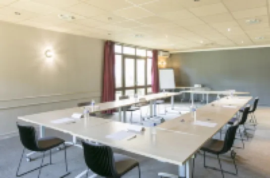 ไอบิส อาวีญง ซุด