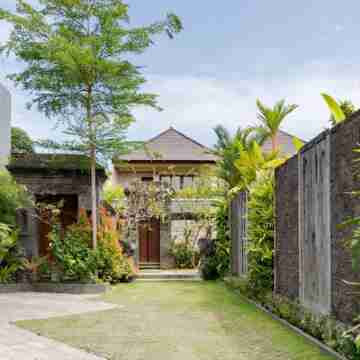 Kubu Gajah Villas Hotel Exterior