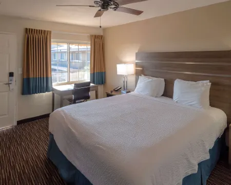 Rodeway Inn Near University-Gateway to Yosemite Hotel di Merced