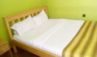 Rangers Castle Hotels in Lare