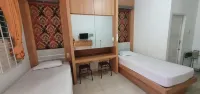 Rumah Dempo Syariah by Zuzu Hotels in Pontianak