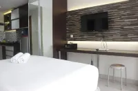 Modern & Contemporary Studio at Beverly Dago Apartment Near Itb