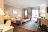 Logis Hôtels Auberge du Rédier Hotels in Carros