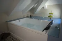 Sui Generis - Bathtub
