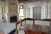 Koilada Çarpışantürk Konakları Hotels near Laz Bay Beach
