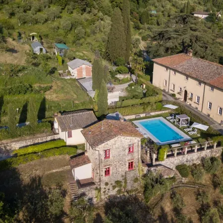 Villa Borbone - Perched on the Lucca Hills