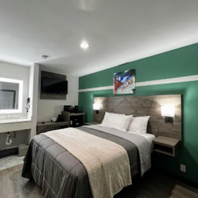Bishop Arts Suites Hotels near Dallas Zoo