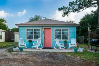 Caprice Cottage - Sun Harbor Cottage #1