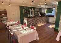 Hôtel Restaurant Le Pommeil - petit déjeuner