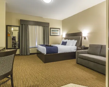 Quality Inn & Suites Hotels in Moose Jaw