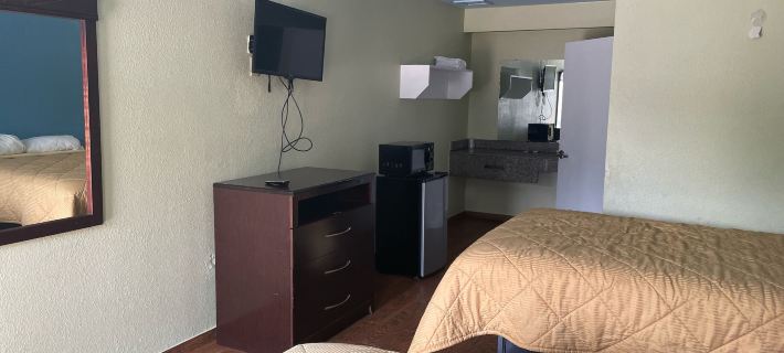 Mustang Inn Hotels in Jackson