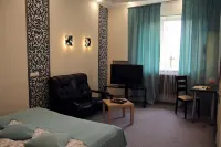 PaulMarie Apartments on Marksa