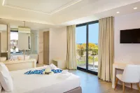Samian Mare Hotel, Suites & Spa Hoteles en Samos