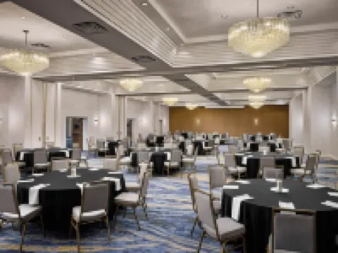 大急流城喜來登機場酒店 喀斯喀特酒店