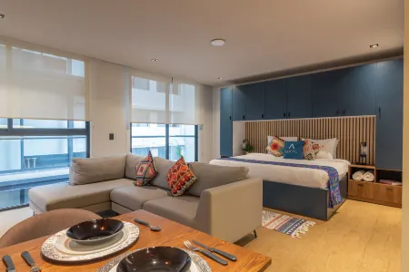 Be Local Отели рядом с Аэропорт Хуарес