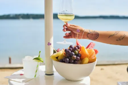 Silver Sands Motel & Beach Bungalows Отели в г. Пеконик