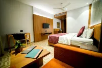 Hotel Surya, Kaiser Palace Hotels in Varanasi