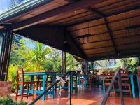 Ávita Lodge Hotels in Chiles