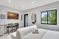 2922 Banyan Units