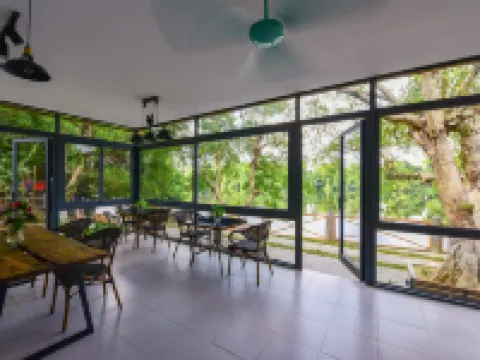 La Paix Hue Hotels in Vy Da