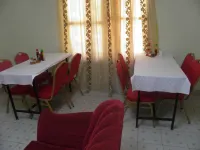 Imani Radio & TV Ministries Hoteles en Kitale