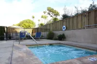Monterey Peninsula Inn