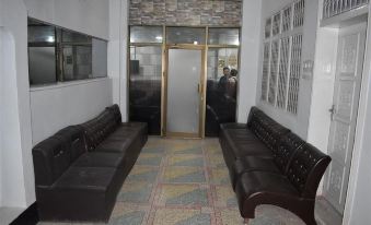 Royal Inn Guest House