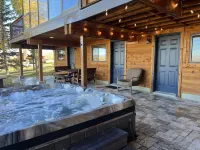 Sweetwater Cabin - private backyard, hot tub, bunk room & views of Bear Lake