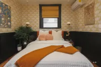 Unique Space with Access to Arts and Dining - Charming Eclectic