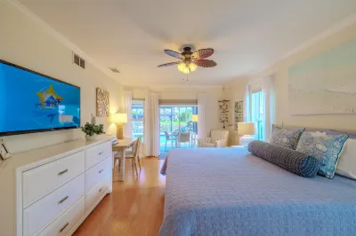Villa Barefoot Cove Hotels in 