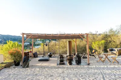 Mountain Views and Gourmet Kitchen - Stunning Modern Retreat Hotels near Parker Mesa