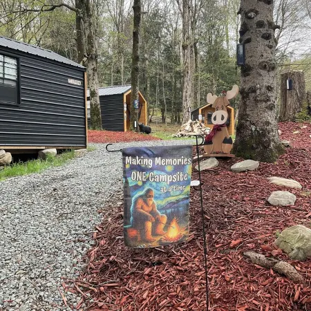 Roscoe Coop Clucking Crazy Hut