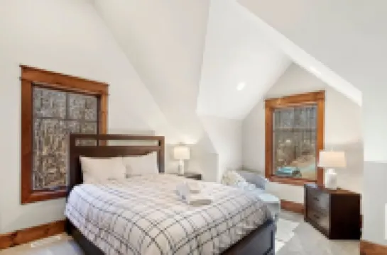 Hot Tub and Fire Pit by Bubbling Creek - Charming Luxury Retreat